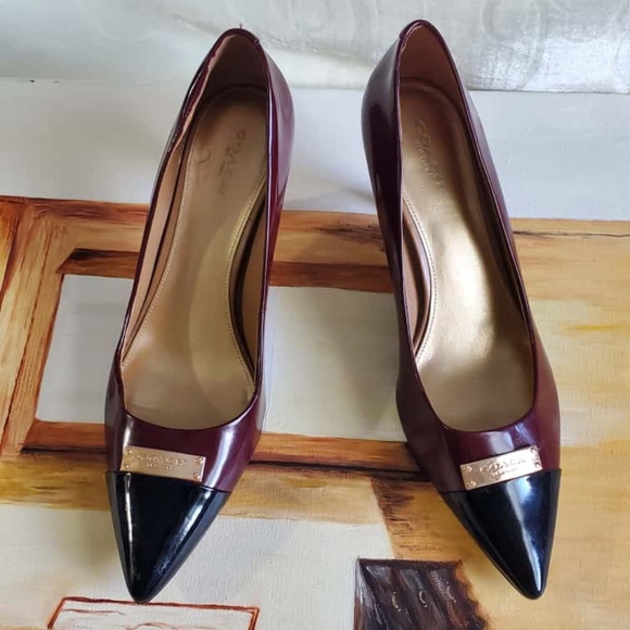 Coach Maroon & Burgundy Patent Leather Pointed-Toe Pumps Size 9.5B. - Picture 2 of 7
